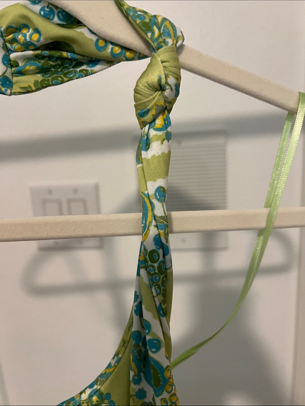 Floral Halter Crop Top - Green Urban Outfitters size xs - Picture 4 of 6